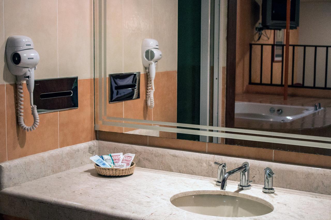 Autohotel Ilussion Córdoba Zewnętrze zdjęcie